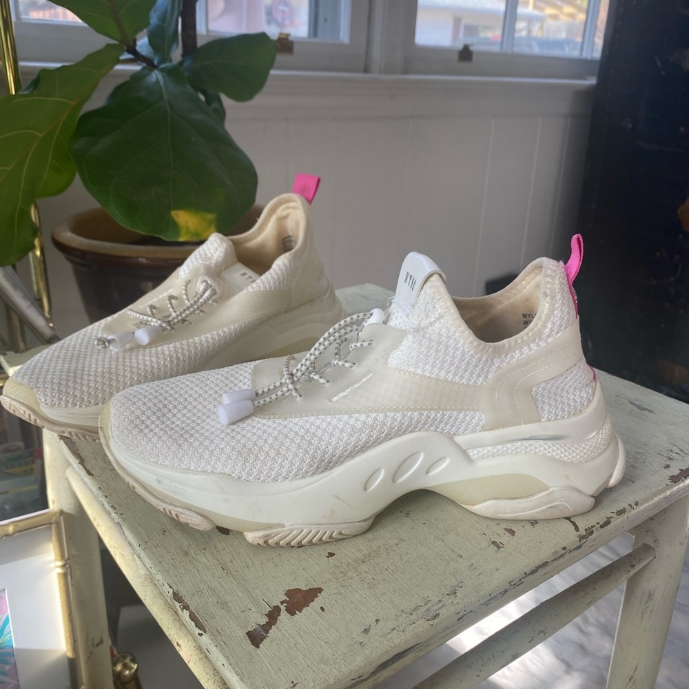 Steve Madden sneakers